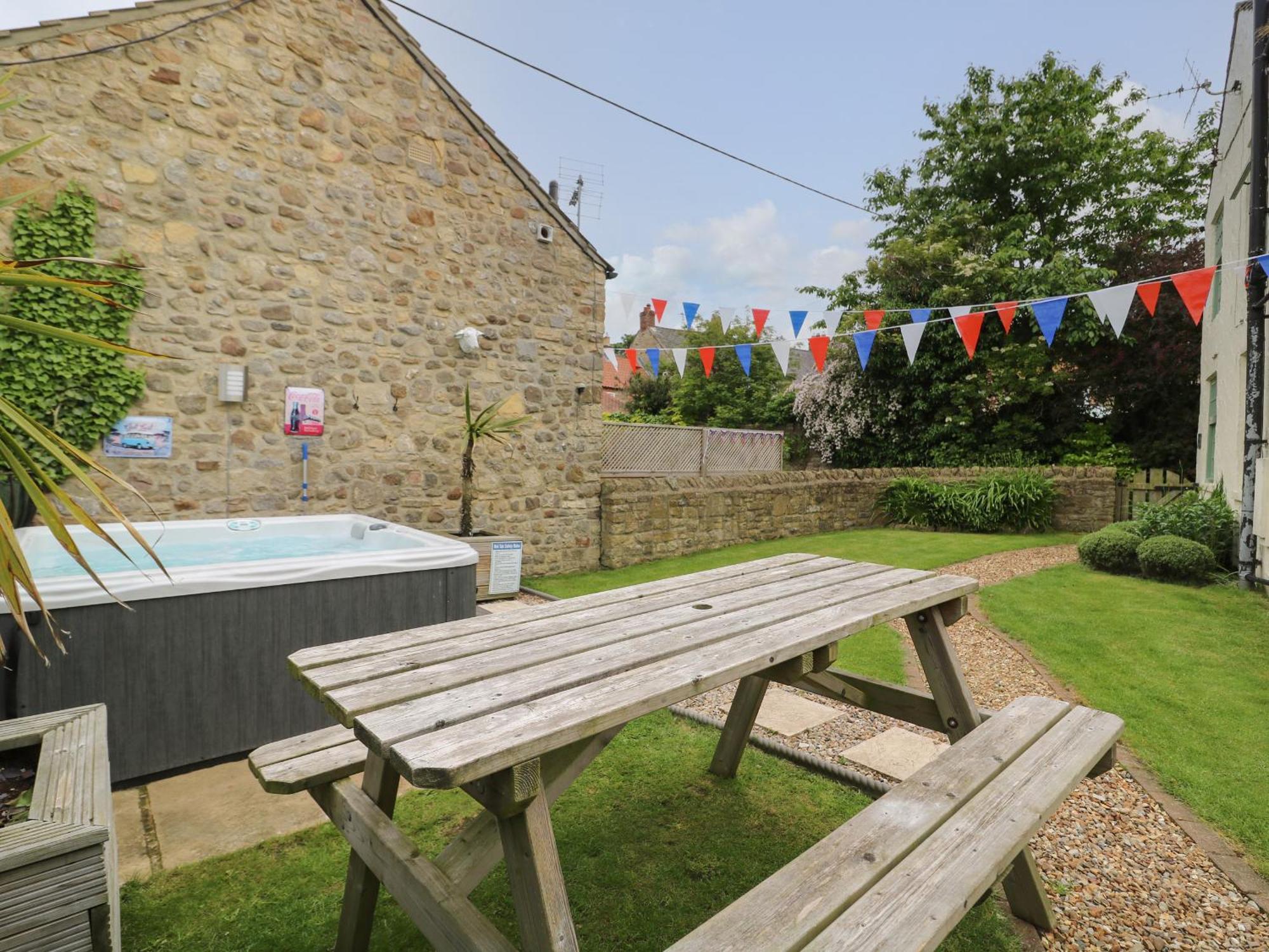King'S Cottage Crakehall Exterior photo